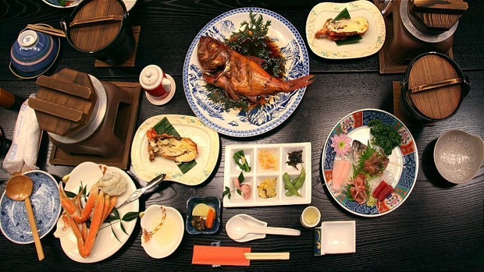 10 Famous And Traditional Japanese Foods