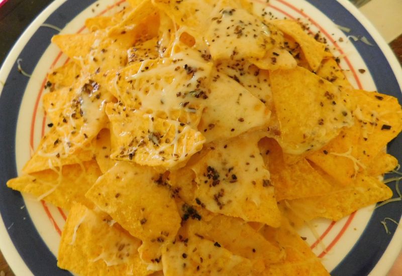 nachos condiments
